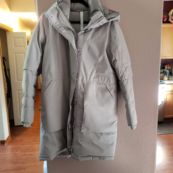 lululemon athletica Jackets & Blazers - Lululemon women's winter warrior parka